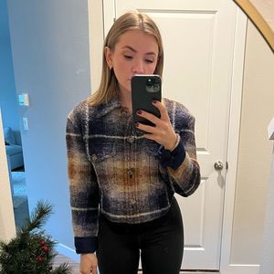 Aritzia merino wool cropped shacket